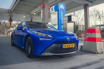 Toyota Mirai waterstof tanken