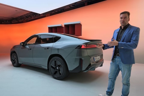 Eerste kennismaking BMW iX4: lager dak, meer actieradius